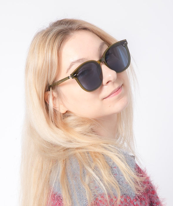 Gentle Monster Woman's Sunglasses